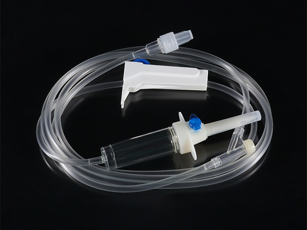 Disposable infusion apparatus with needle