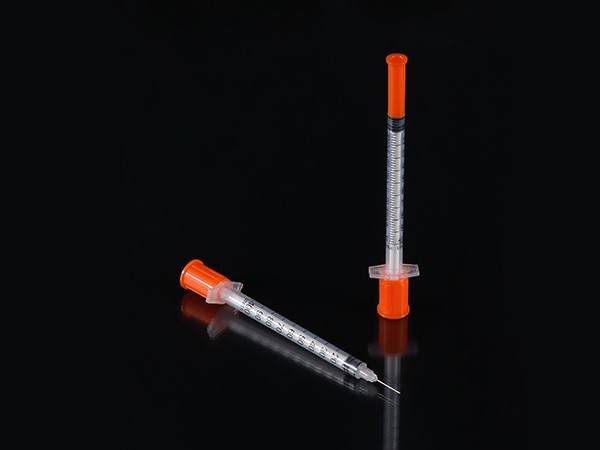 Sterile disposable insulin syringes